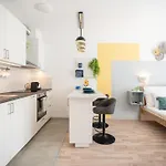 River Sunshine Apartmán *