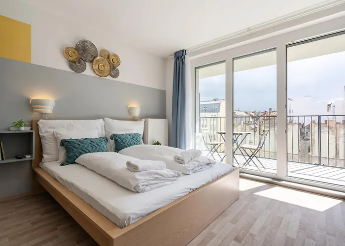 River Sunshine Apartment
